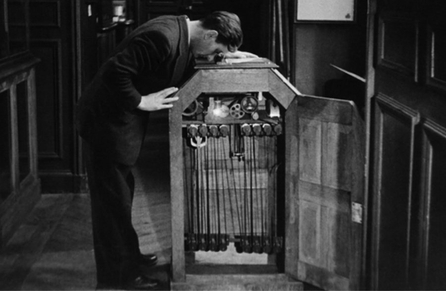 DỰNG PHIM LÀ GÌ? 4 GIAI ĐOẠN CỦA QUY TRÌNH DỰNG PHIM