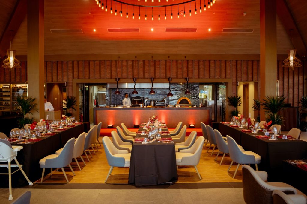 Sips plates beat | Char Fusion resort & Villa Danang