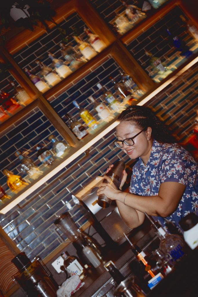 Sips plates beat | Char Fusion resort & Villa Danang