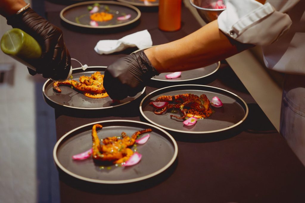 Sips plates beat | Char Fusion resort & Villa Danang