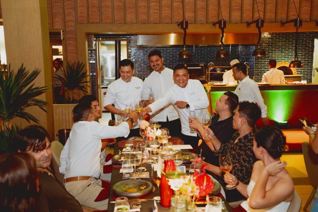 Sips plates beat | Char Fusion resort & Villa Danang