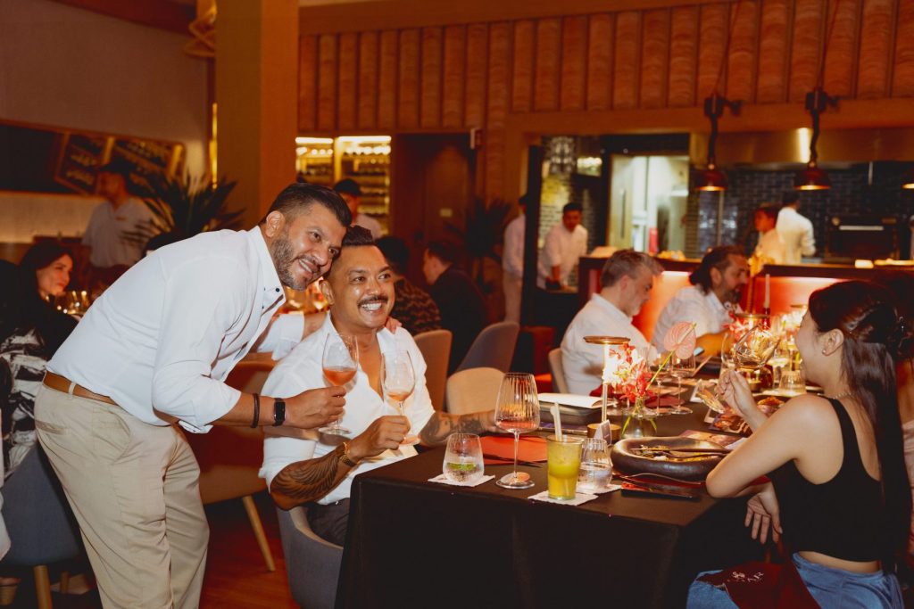 Sips plates beat | Char Fusion resort & Villa Danang